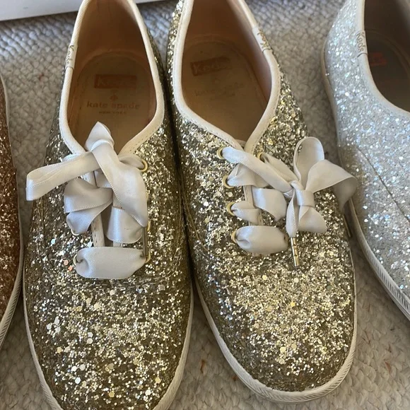 (SET IS SOLD) - Picture 3 of 4